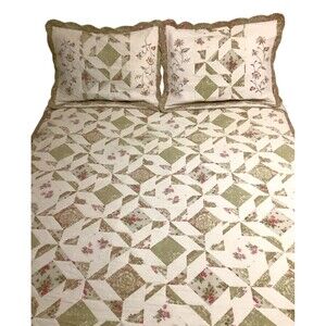 WestPoint Home King Size Patchwork Quilt Set w/ 2 Shams Green Floral Embroidered